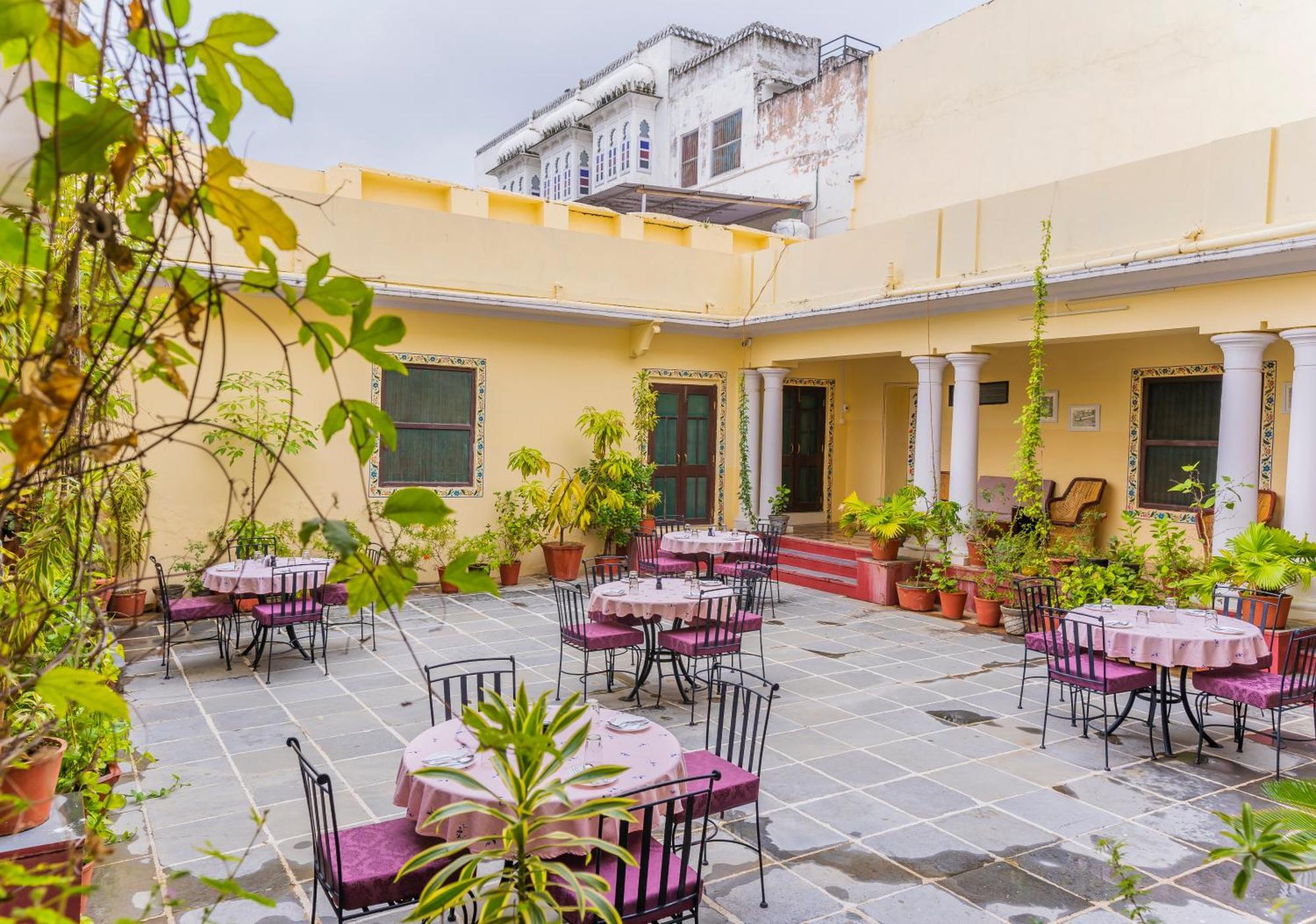 Kalyan Villa Homestay Udaipur Exterior photo